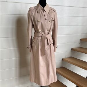 Burberry’s Waterloo Harataige Classic Vintage Beige Trench Coat Women’s 42 long